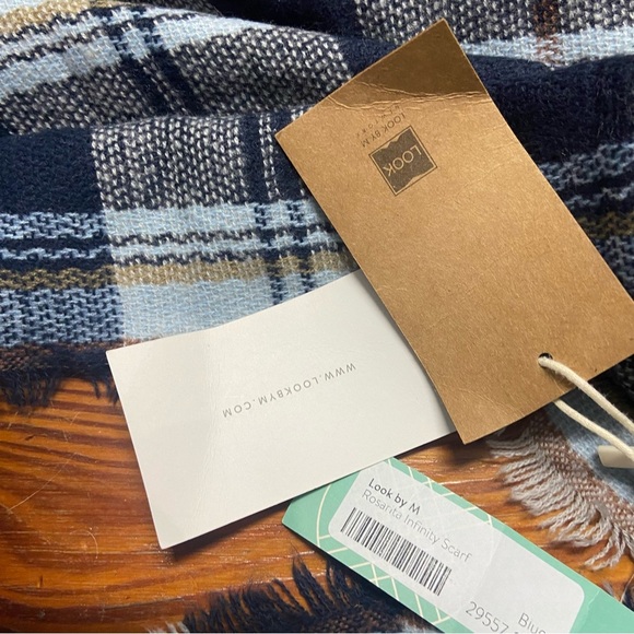 Look by M Rosarita Infinity Scarf OS Navy Cream Tan Plaid Wool Blend Fall NWT - Picture 10 of 16